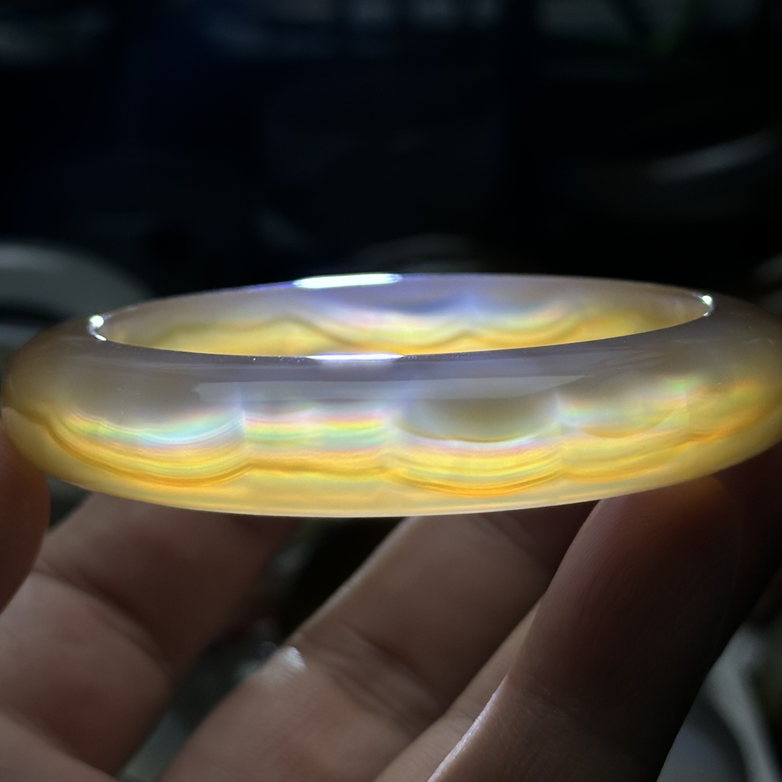 天然马料缠丝黄冰七彩极光彩虹光虹膜玛瑙手镯大彩艳丽冰透59口径