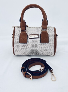 米兰花MIRAFLORES【新品】小众波士顿枕头包手提斜跨包VT824150A