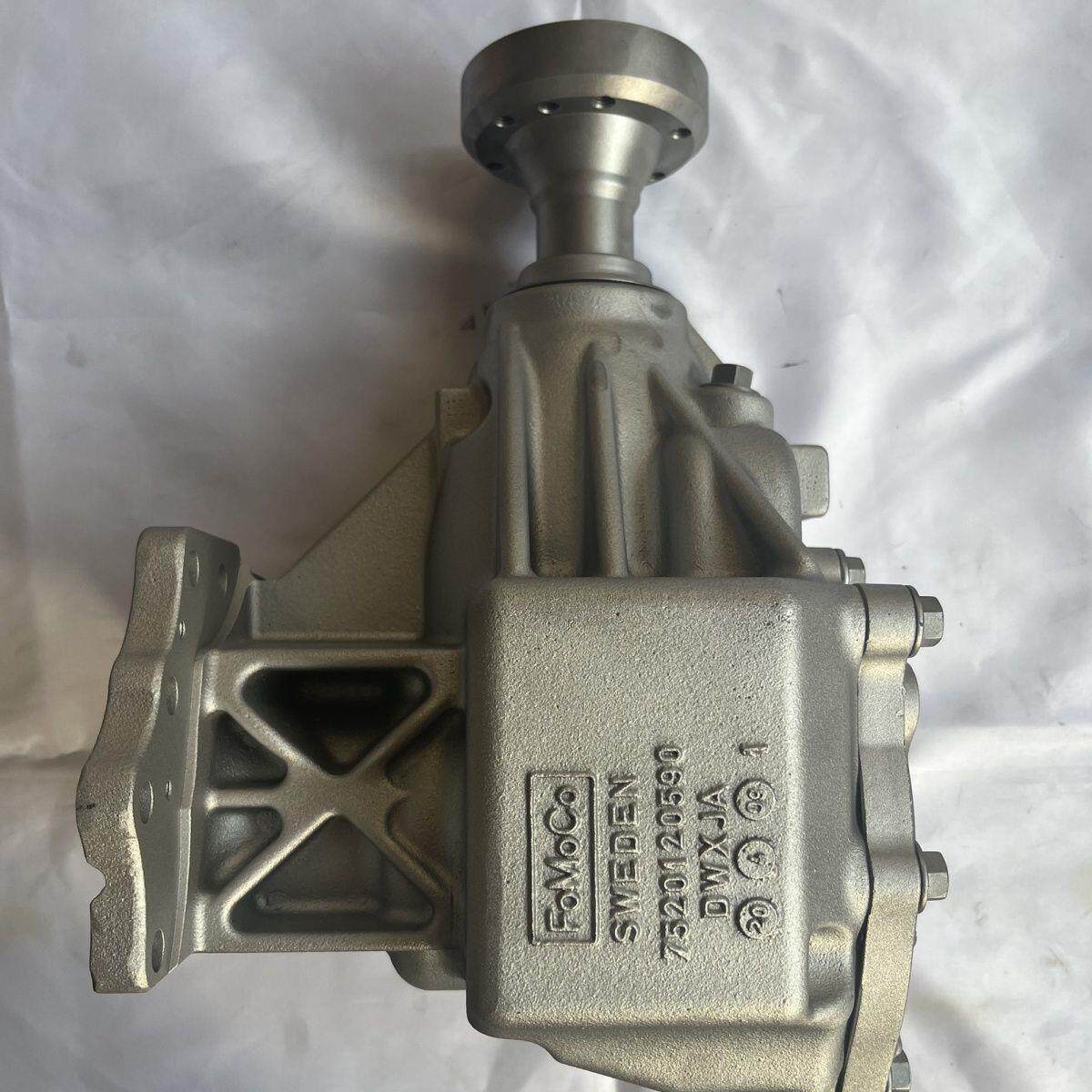 路虎神行者2分动箱