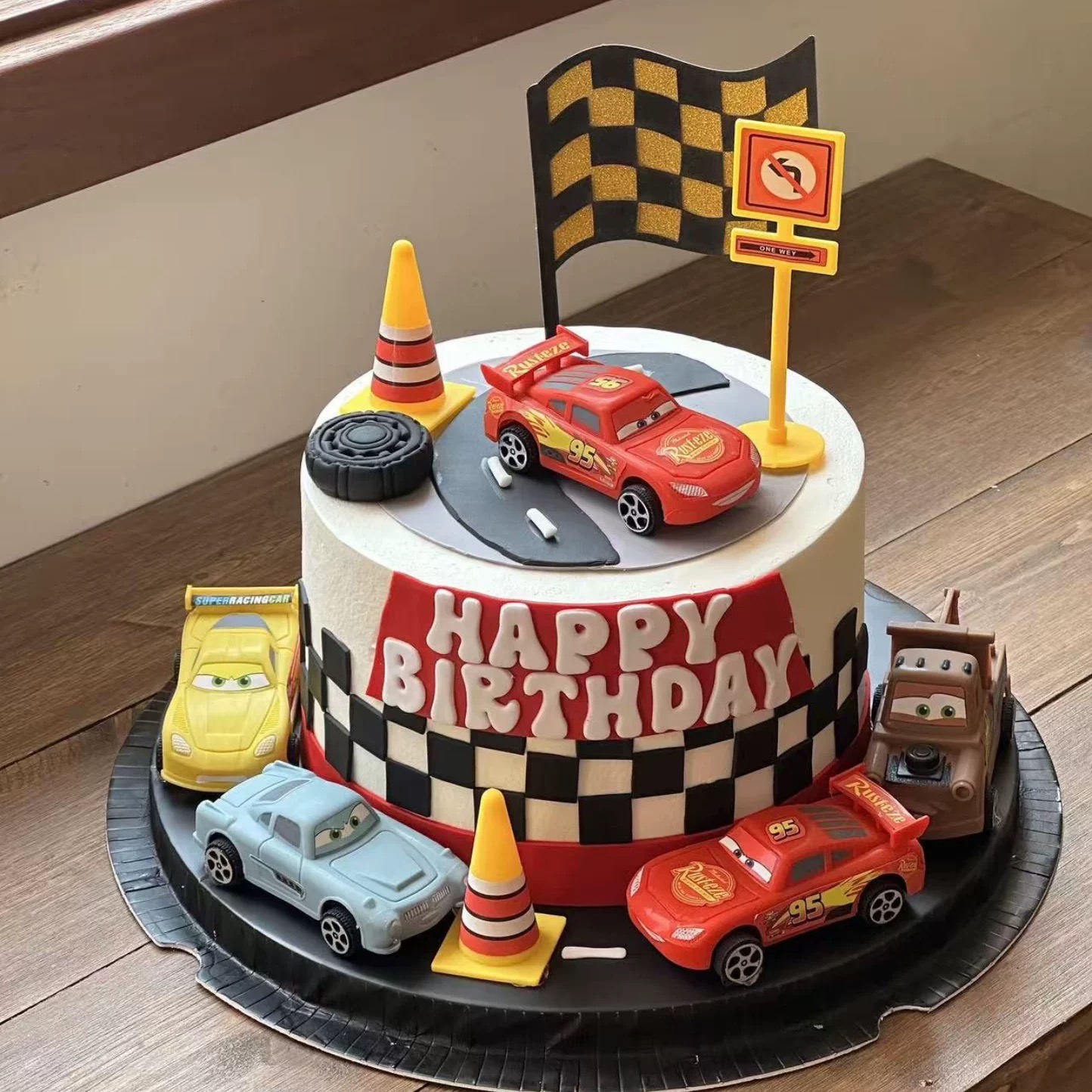 网红生日蛋糕装饰汽车总动员摆件赛车拉旗三角插旗信号灯插件配件