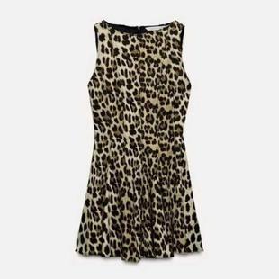 宽褶背心裙短款 豹纹印花无袖 连衣裙女8697140 新款 ZA外贸出口秋季
