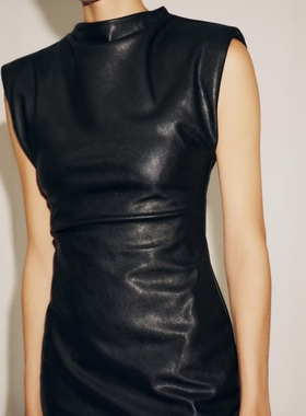 ZA外贸出口女装新款背心式修身亮光仿皮垫肩短连衣裙4764230 800