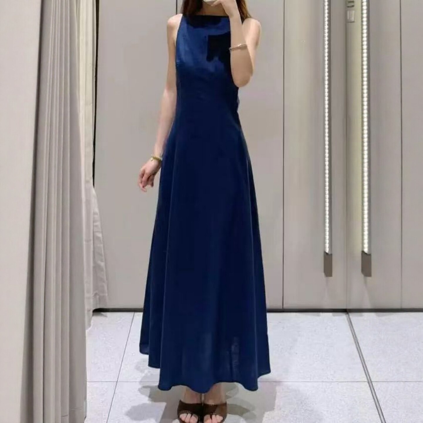 ZA外贸出口女装新款极简赫本风露背亚麻迷笛背心式连衣裙2556826