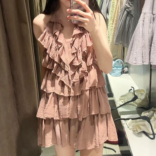 挂脖领叠层装饰蛋糕蓬蓬连衣裙