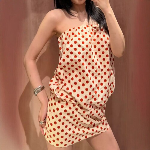 一字肩收腰包臀复古甜辣风连衣裙