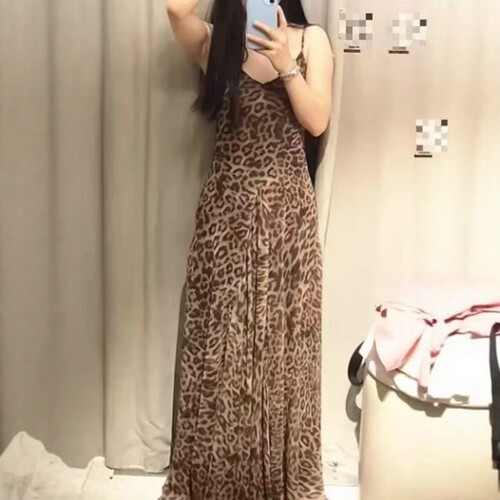 可调节肩带垂感绢网连衣裙
