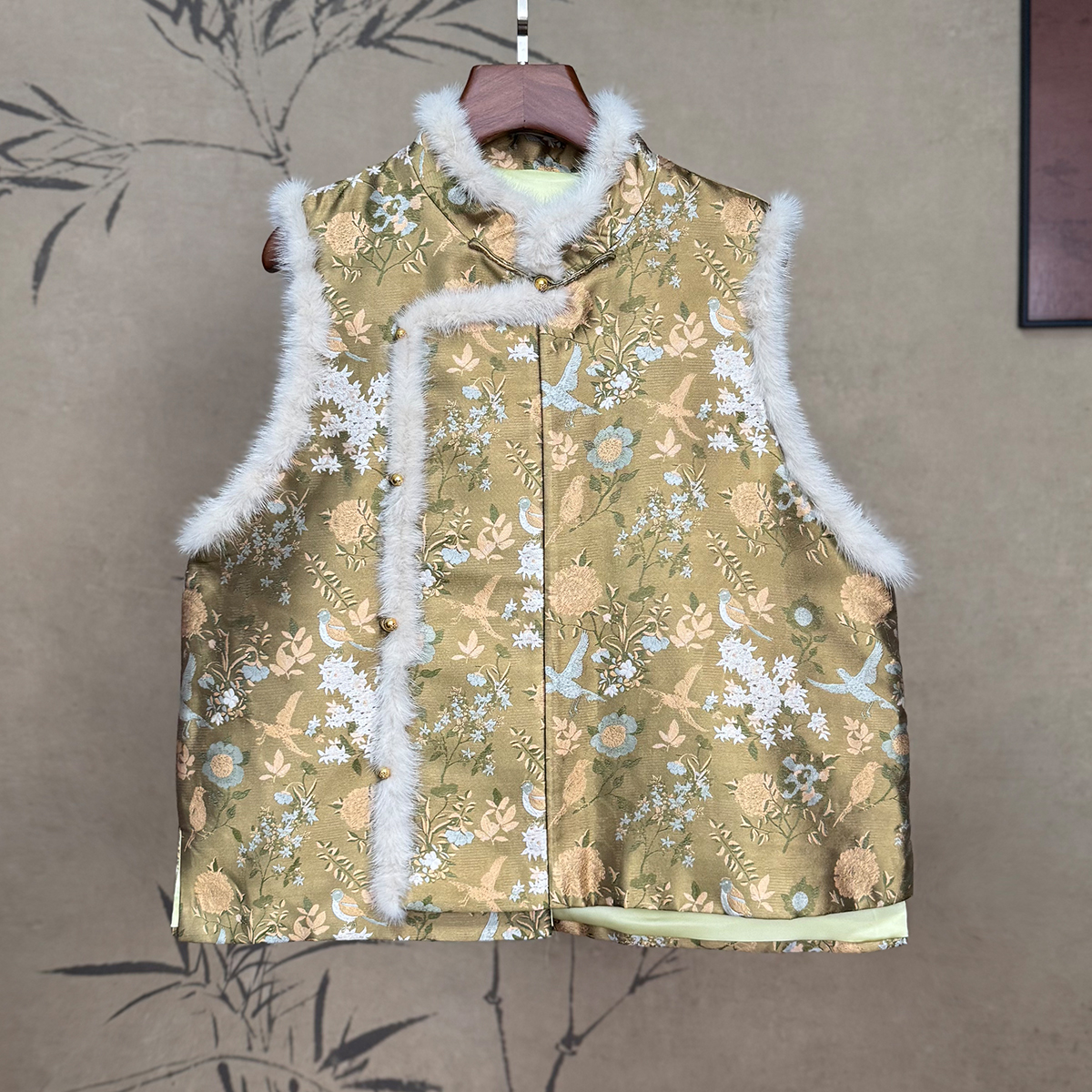 卷卷新中式“春燕牡丹”老宋锦桑蚕丝真丝马甲丝绵拼水貂毛秋冬款