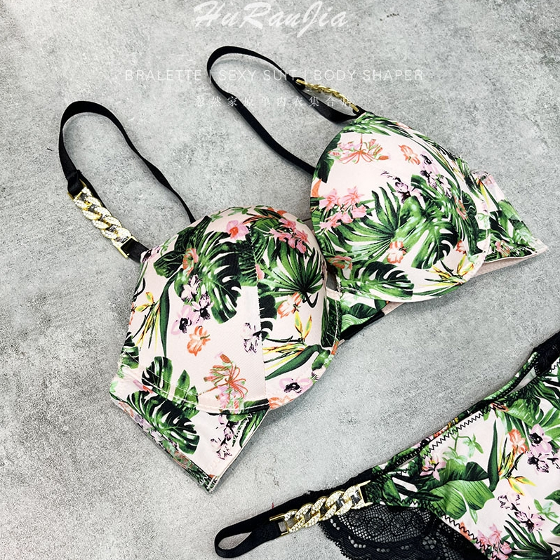 维多利亚链条肩带性感花色内衣小胸聚拢上托软钢圈收副乳胸罩文胸