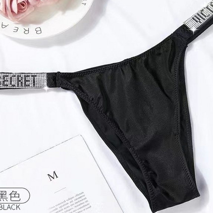 维多利亚性感无痕字母水钻露腰丁字裤女士缎面纯棉档低腰三角内裤