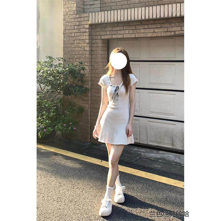 法式甜美方领针织洋装女