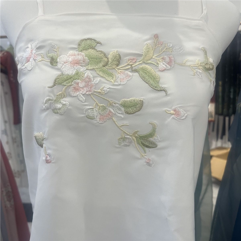 汉服小吊带女夏装新款民族风女装古风内搭汉元素刺绣花打底背心