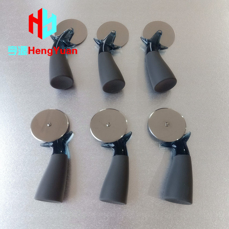 披萨刀烘焙工具 430不锈钢圆形轮刀TPR手柄 DIY翻糖蛋糕滚轮切刀,厨房/烹饪用具,烘焙模具,淘宝优惠券,粉丝福利购,淘宝优惠卷