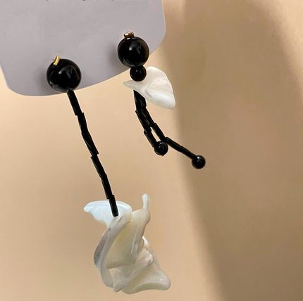 黑白配色古典耳环复古不对称耳钉女新中式设计感贝壳气质小众耳饰