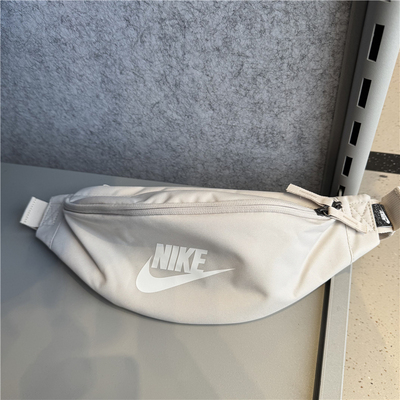 新款耐克nike米白运动胸包挎包