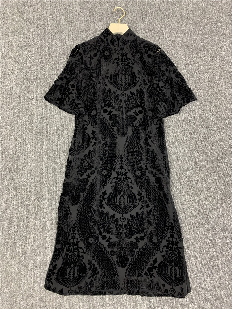 立领开衩修身旗袍连衣裙女简约风