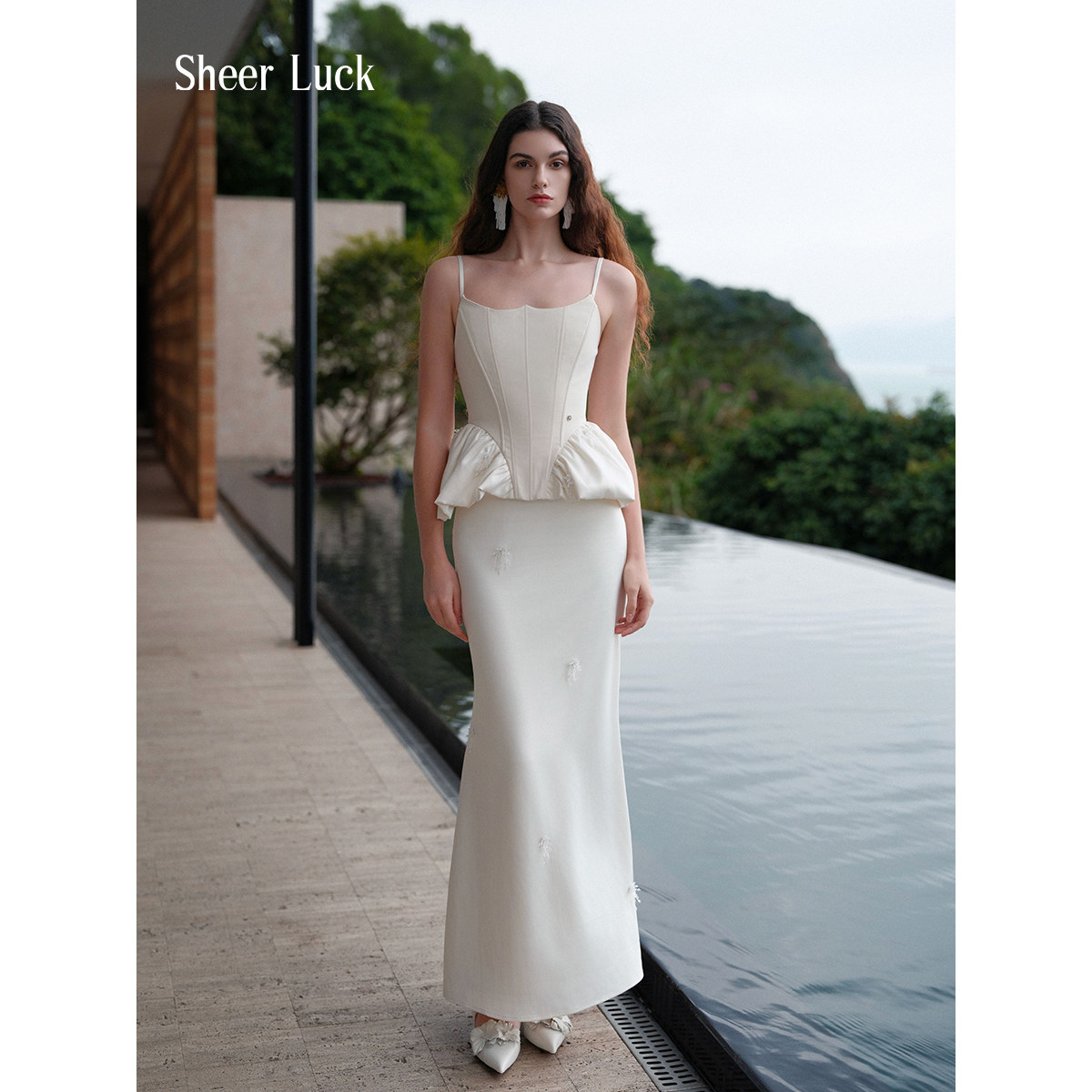 Sheer Luck Zali 轻奢手工珠花修身包裹式缎面吊带裙长裙套装,女装/女士精品,时尚套装,淘宝优惠券,粉丝福利购,淘宝优惠卷