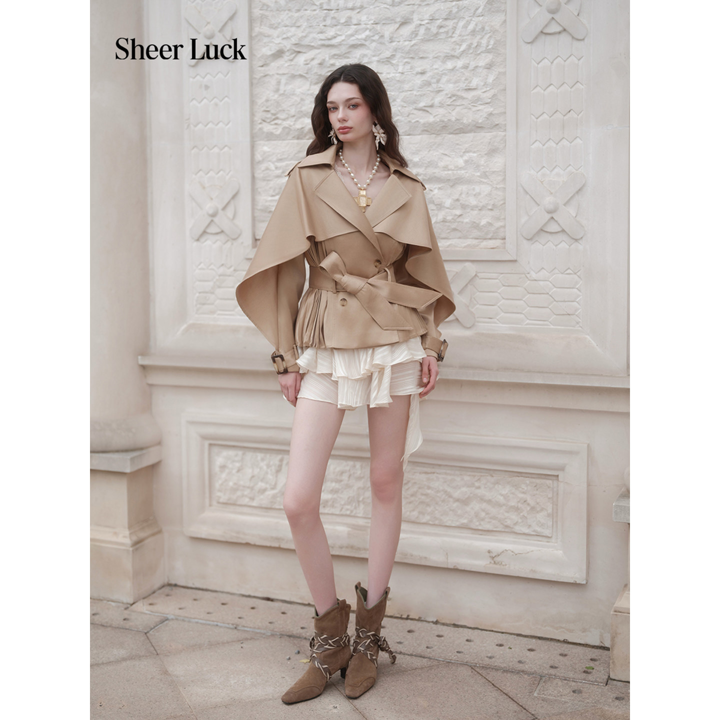 Sheer Luck Hourglass 复古气质斗篷式羊毛莱赛尔短款沙漏风衣女