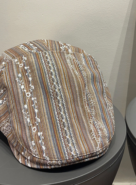 复古川西民族风条纹重工刺绣鸭舌前进帽女春夏宽檐防晒显脸小帽子