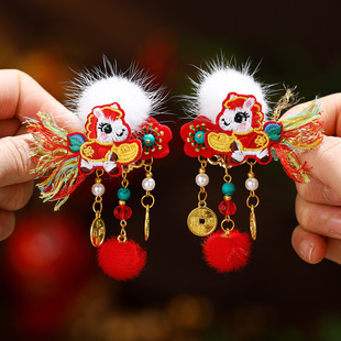 会发光的儿童过年中国风刺绣小马红色发夹女童发卡流苏新年发饰