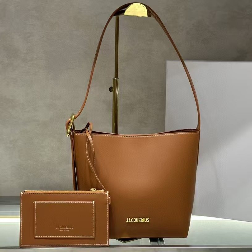 Jacquemus小众设计高级感单肩包大容量真皮通勤宽肩带水桶包包女