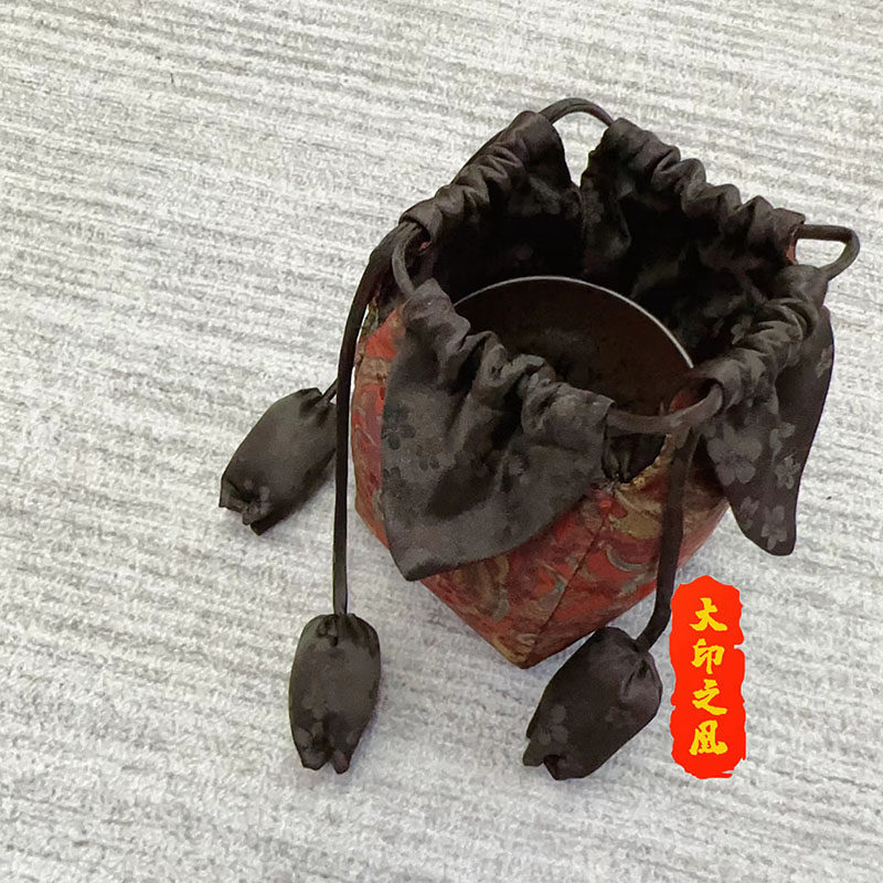 香云纱真丝纸巾盒化妆包抽绳袋收纳袋桑蚕丝纸巾袋香云纱手拎小包