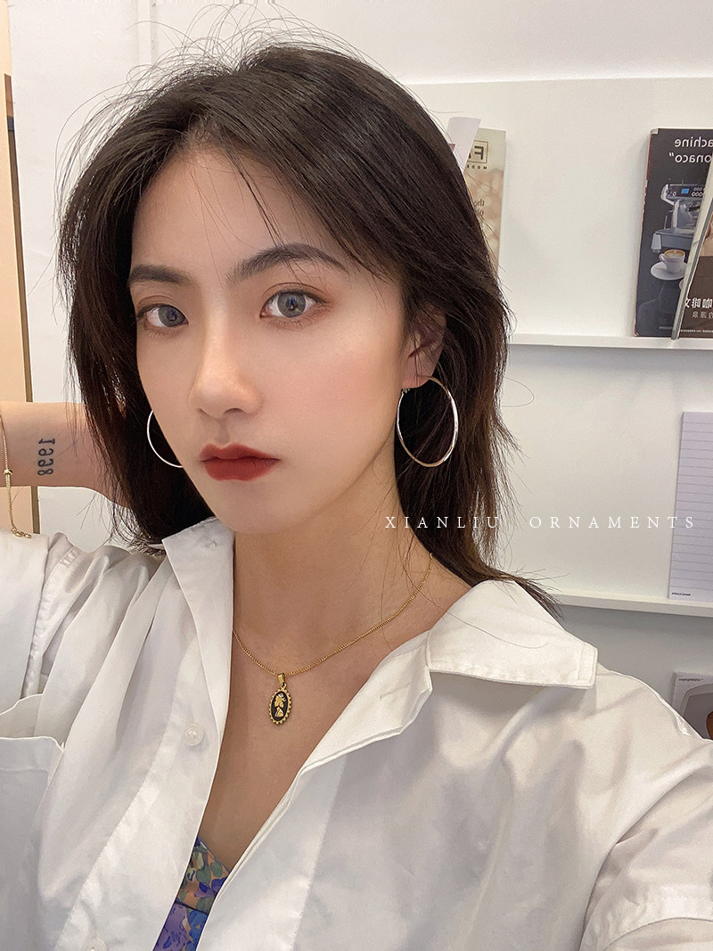 圆圈圈耳环女气质时尚百搭素圈大耳圈轻奢高级感耳饰2022年新款潮|msdalam kategori Aksesori/Barang Kemas Fesyen, anting-anting, anting-anting - dari Buy2taobao.com untuk memberikan perkhidmatan ejen Taobao profesional membeli