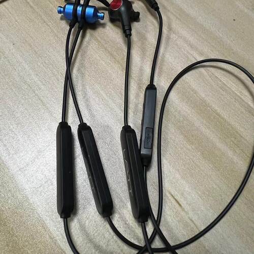 Y蓝牙耳机wt200芯片主板模块