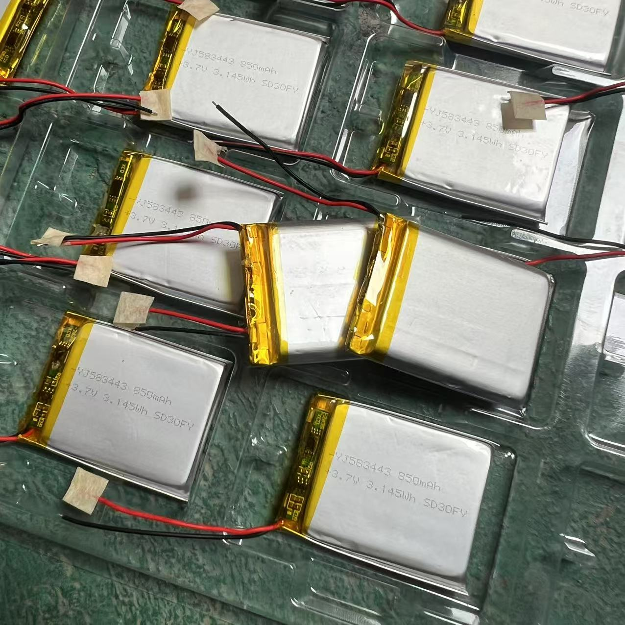 3.7V聚合物电芯锂电池黑鸟码表导航仪蓝牙音箱850mAh规格583443