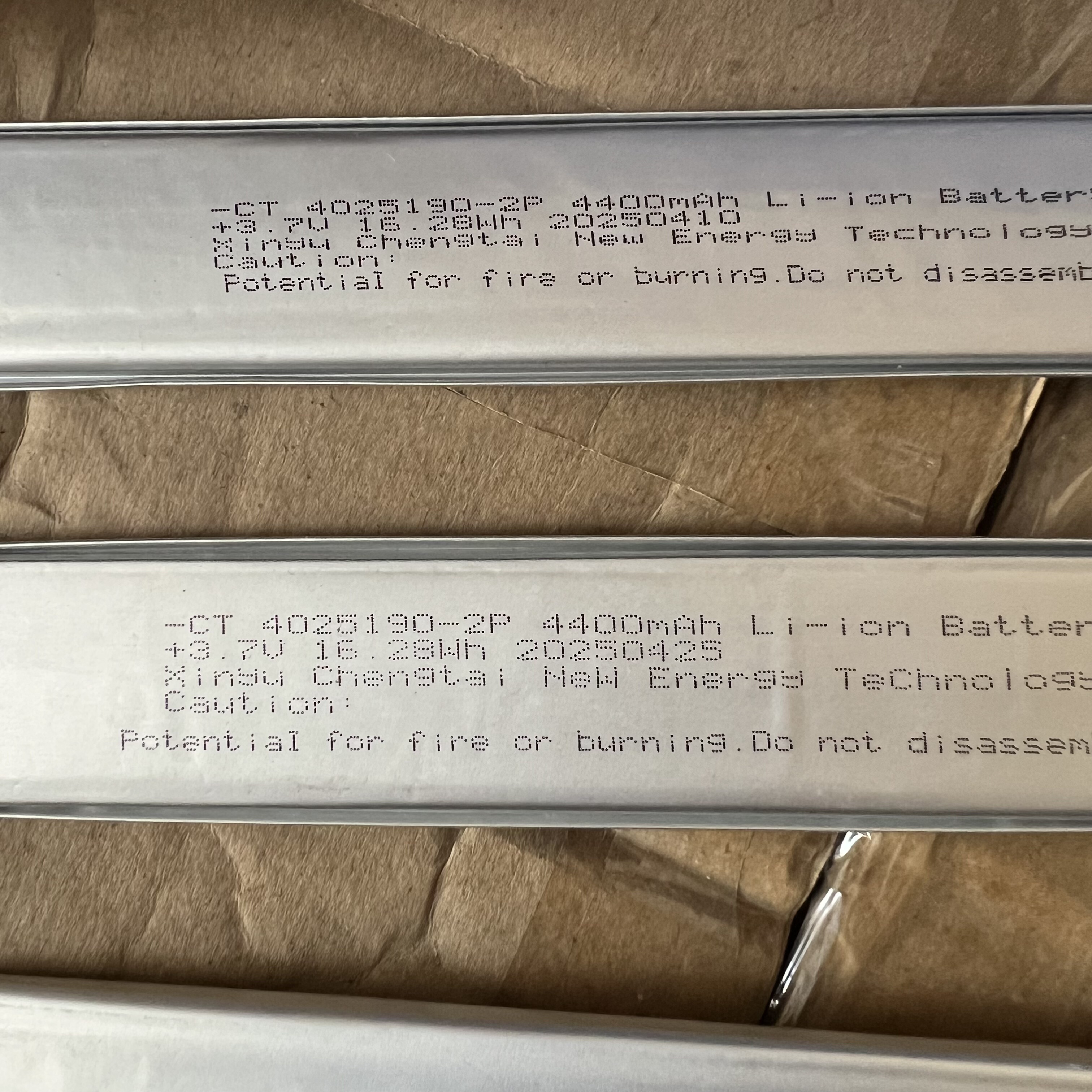 LED平板电脑电池3.7v聚合物锂电池4400MAH规格4025190不带保护板