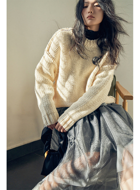 特价。不退不换。粗棒针手工感缝线反缝羊毛毛衣  送不规则胸针