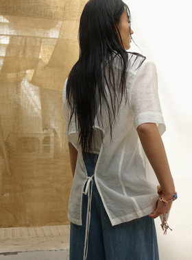 HOWL 高阶时髦背影杀莱赛尔微透西装领背后露背绑绳设计短袖衬衫