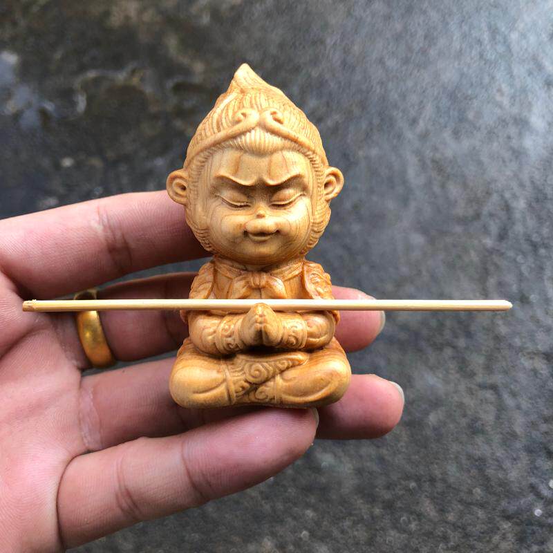 崖柏木雕创意人物摆件齐天大圣孙悟空工艺品斗战圣佛汽车内饰装饰