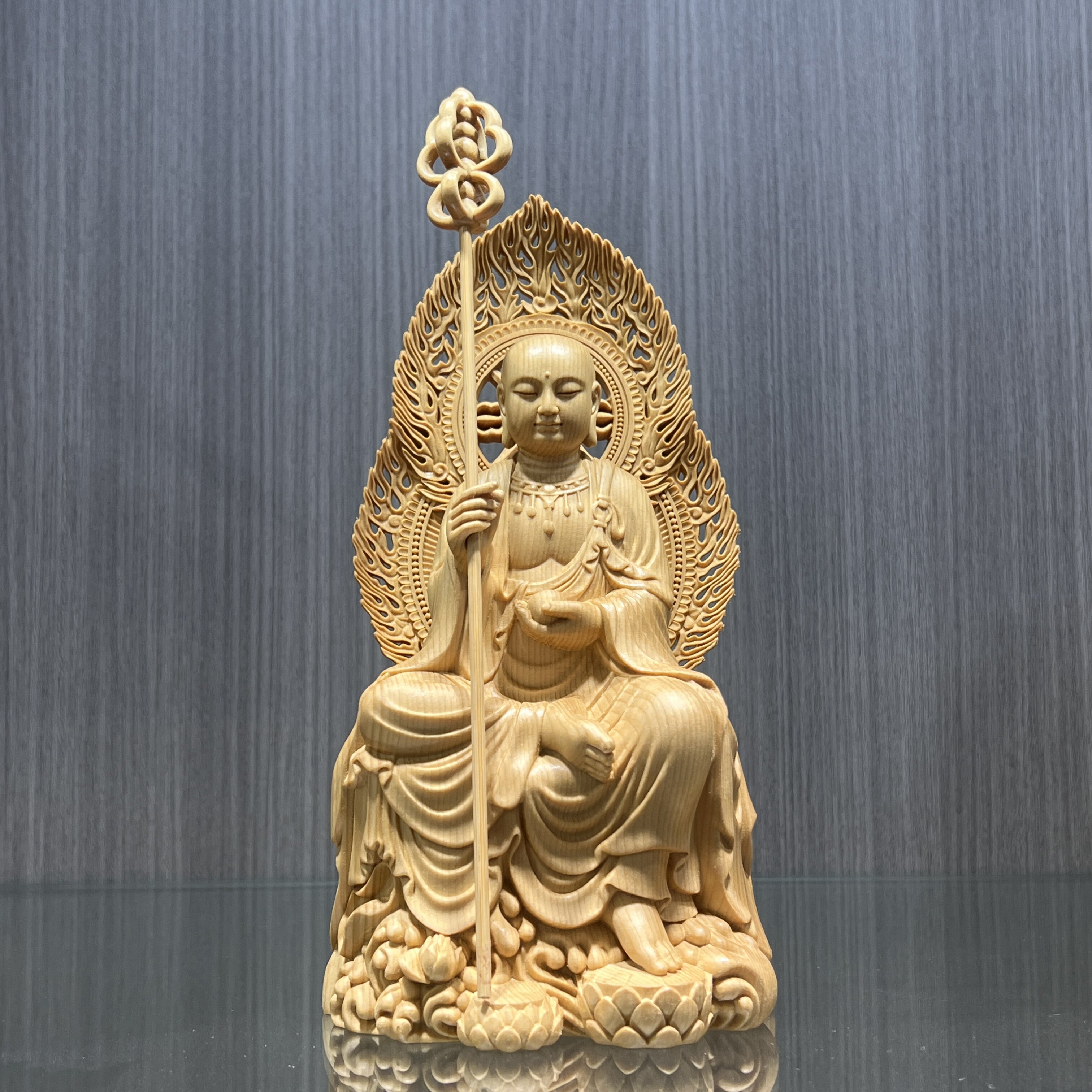 桧木精雕坐款地藏王菩萨佛像实木