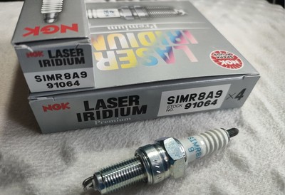 NGK摩托车铱铂金火花塞SIMR8A9