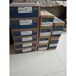 三菱驱动器MR-J2S-10CL/20CL/40CL/60CL/70CL/100CL/200CL/350CL