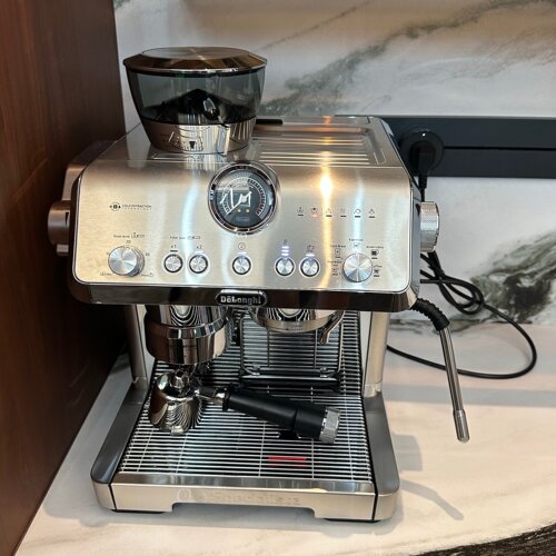 Delonghi/德龙 EC9555.M 研磨一体半自动意式家商用冷萃泵压智能