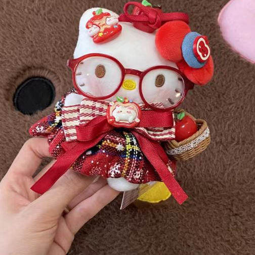 苹果挎包大摆裙kitty挂件新款哈喽kitty包包挂饰kt猫送闺蜜礼物女
