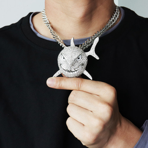 合金镶钻古巴链情侣鲨鱼霸气项链