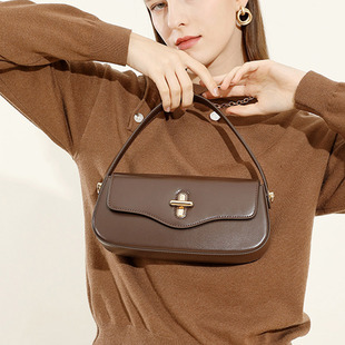 c&k包包女士新款斜挎包女包真皮轻奢单肩斜挎腋下法棍包红色婚包