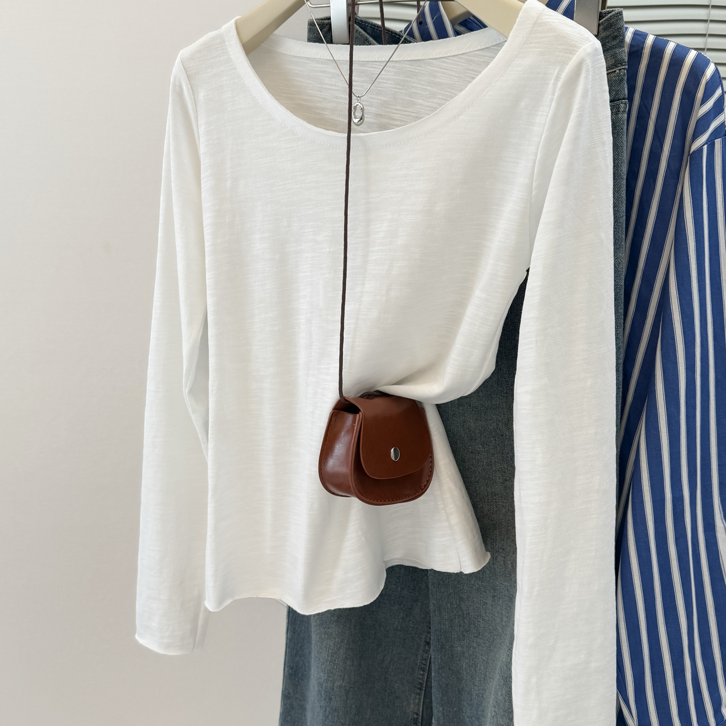 早春秋韩版修身U领正肩上衣