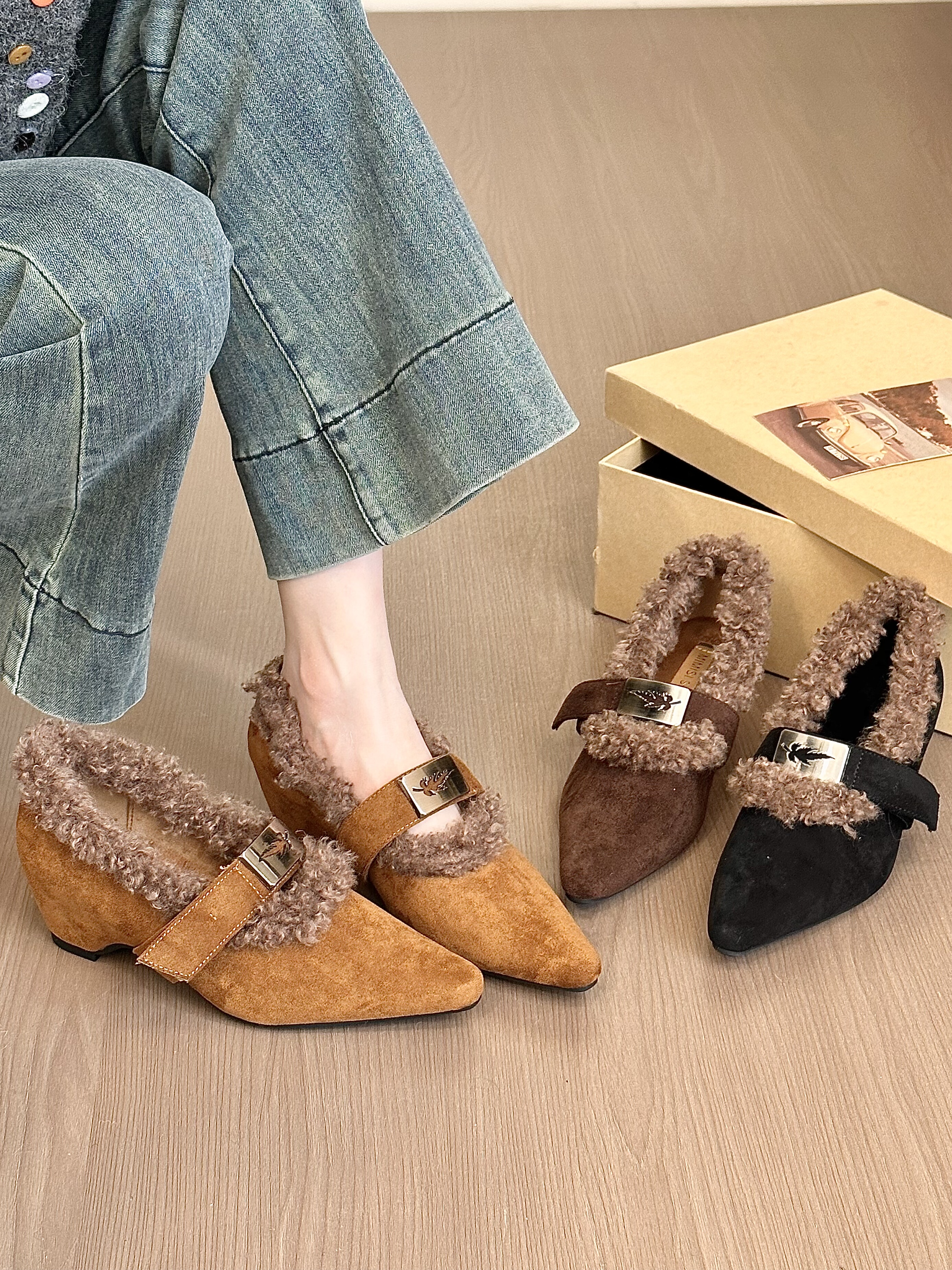 titing复古美女感！气质绒面尖头金属扣玛丽珍鞋女冬加绒坡跟单鞋