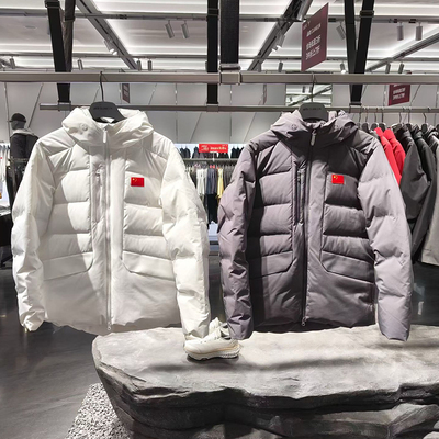 安踏冠军全天候系列男2025新款羽绒服鹅绒保暖连帽外套152510911