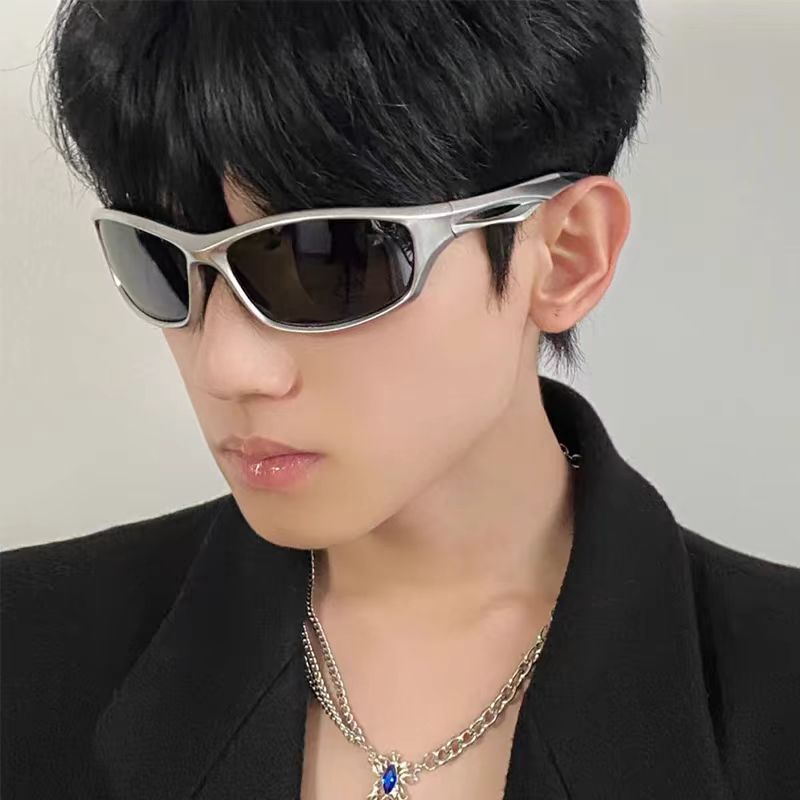 赛博朋克未来感银色墨镜男潮牌骑行运动眼镜女嘻哈蹦迪偏光太阳镜