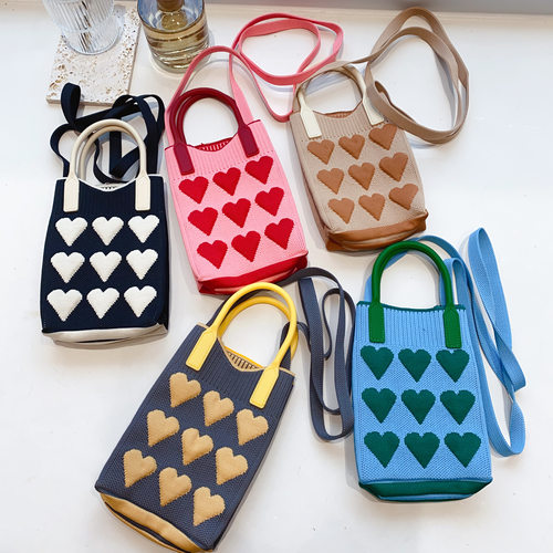 爱心撞色手拎包外出便携手机包