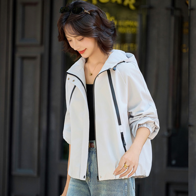 今年流行外套女2025新款爆款高级感风衣小个子宽松休闲夹克上衣