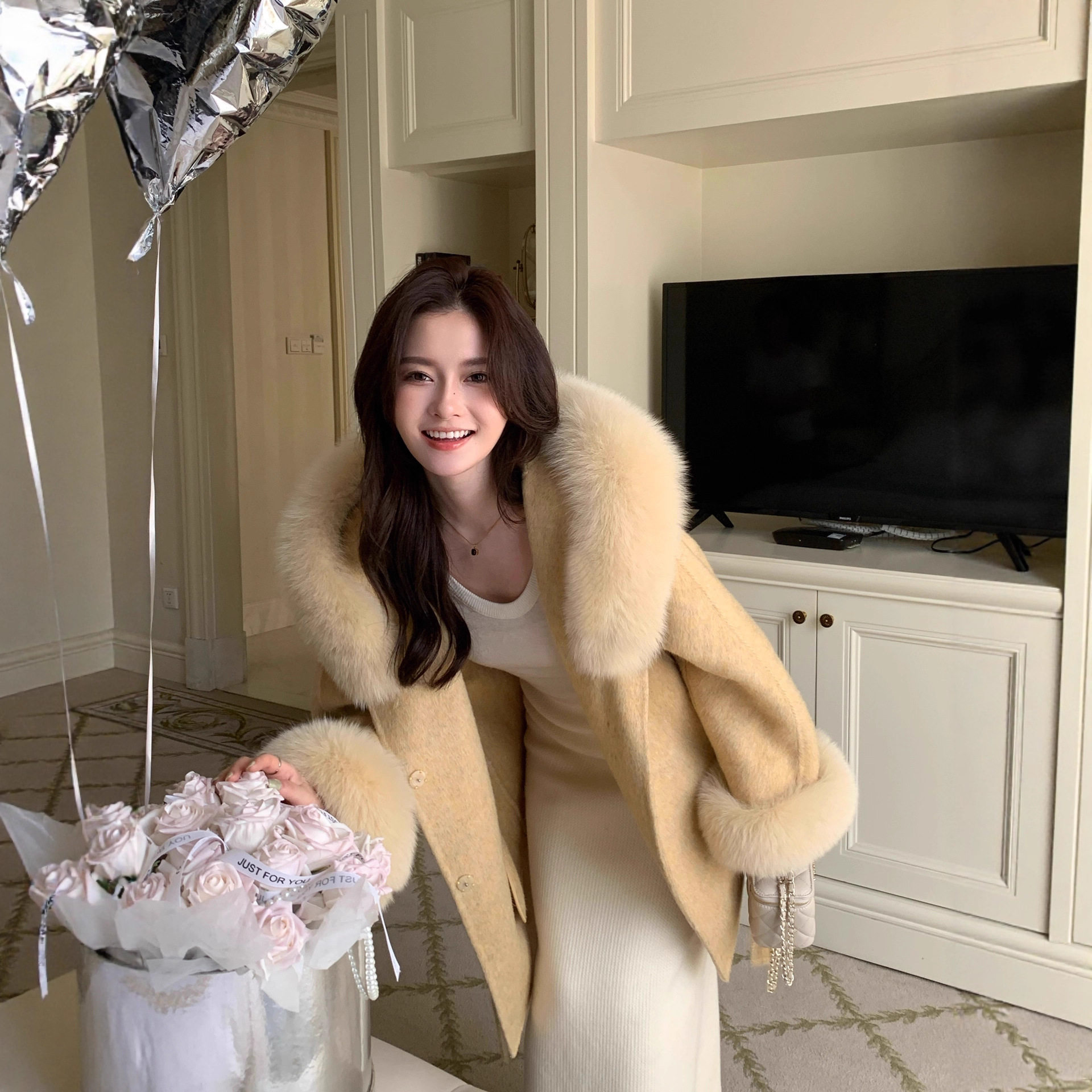 2025雪山大衣冬季连帽大狐狸毛毛领羊毛呢子外套高级感双面羊绒女,女装/女士精品,毛呢外套,淘宝优惠券,粉丝福利购,淘宝优惠卷