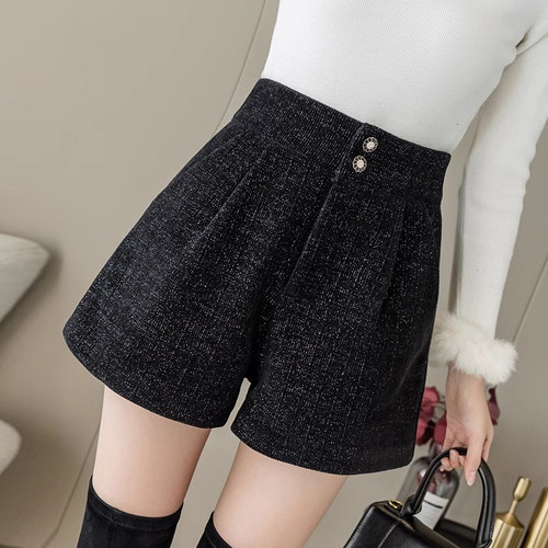 小香风亮丝显瘦短裤女秋季外穿2025年新款高腰a字雪尼尔阔腿靴裤