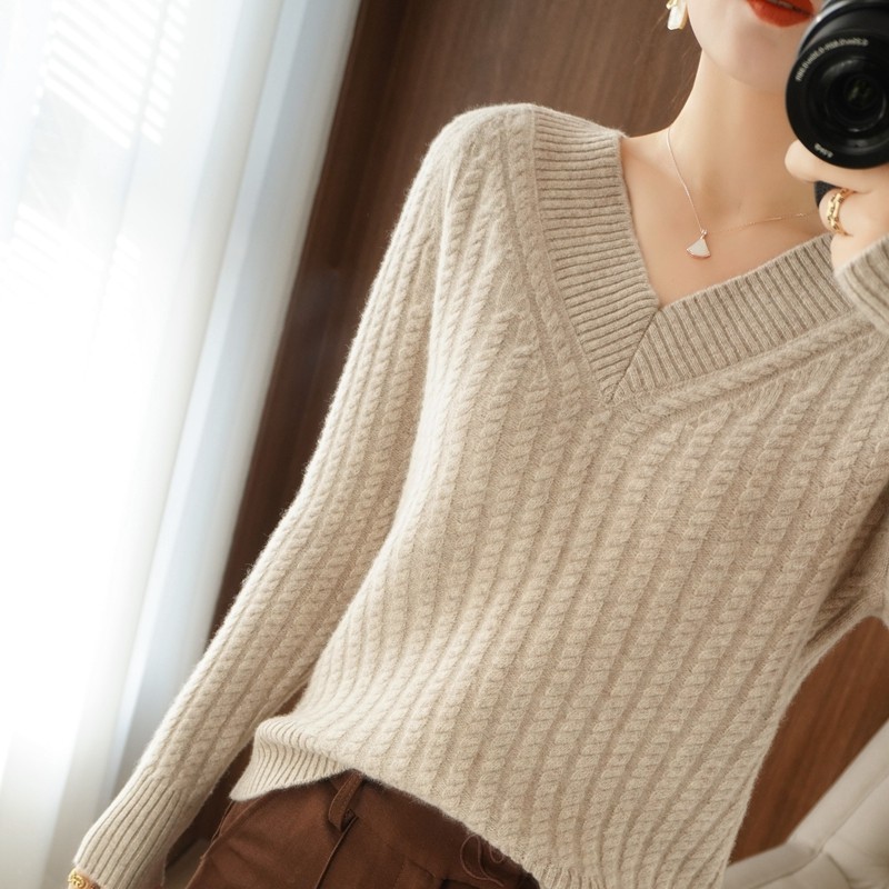 戎美衣尚扭花羊绒衫女V领厚套头毛衣100纯羊毛宽松显瘦针织打底衫,女装/女士精品,毛针织衫,淘宝优惠券,粉丝福利购,淘宝优惠卷