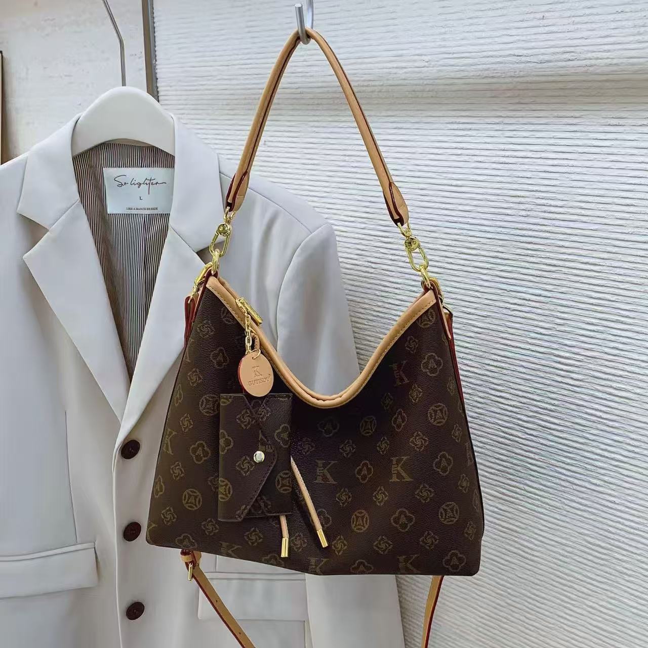 外出包2025新款时尚百搭单肩斜挎包女高级感软皮腋下包洋气包大包