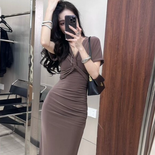 2025夏季修身显瘦连衣裙